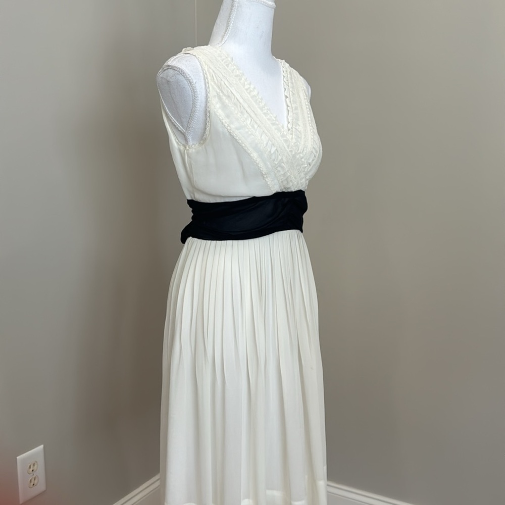 White Dress with Crisscross V-Neck Front & Black Waistband that Ties in the Back - Picture 3 of 8
